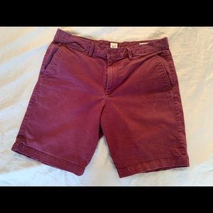 GAP SHORTS, SIZE 34, NEVER WORN